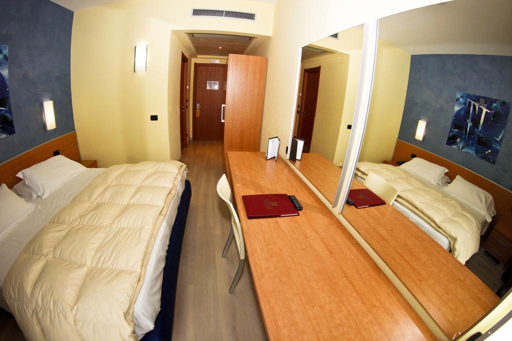 Best Western Hotel Class Lamezia Lamezia Terme Room photo