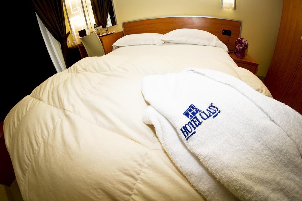 Best Western Hotel Class Lamezia Lamezia Terme Room photo
