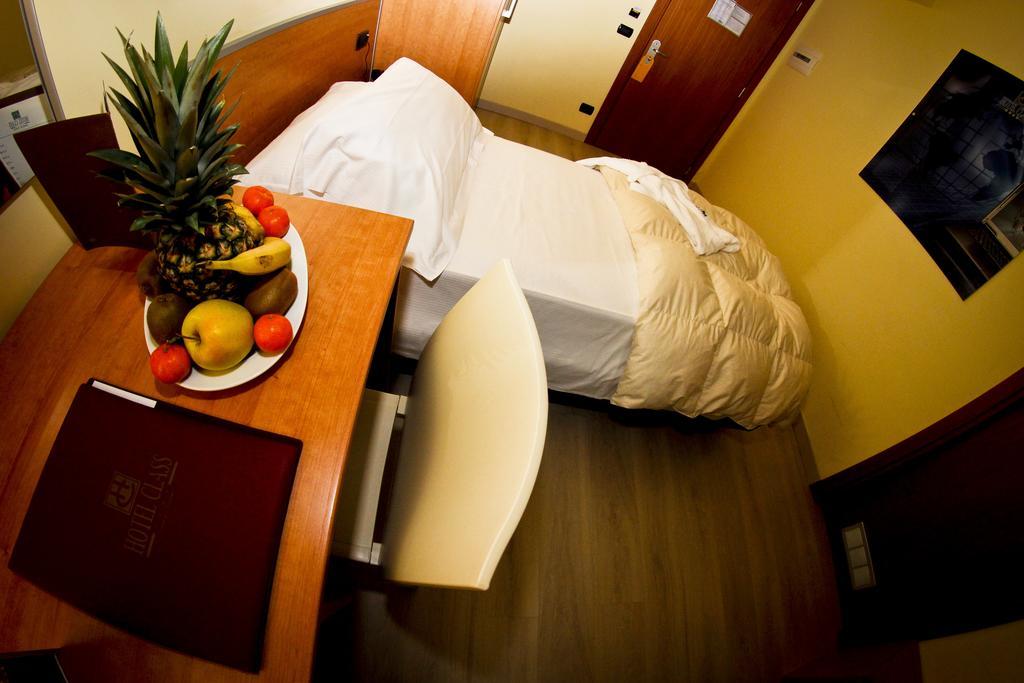 Best Western Hotel Class Lamezia Lamezia Terme Room photo