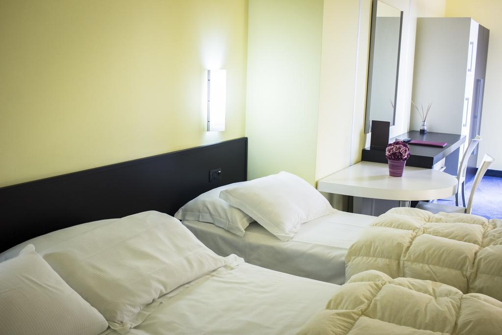 Best Western Hotel Class Lamezia Lamezia Terme Exterior photo